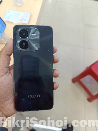 Vivo iqoo z9x